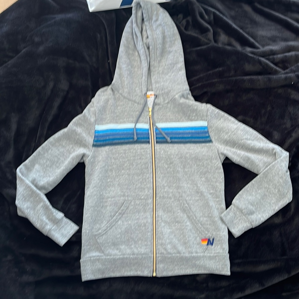 - NWT AVIATOR NATION UNISEX 5 STRIPE HOODIE -Medium